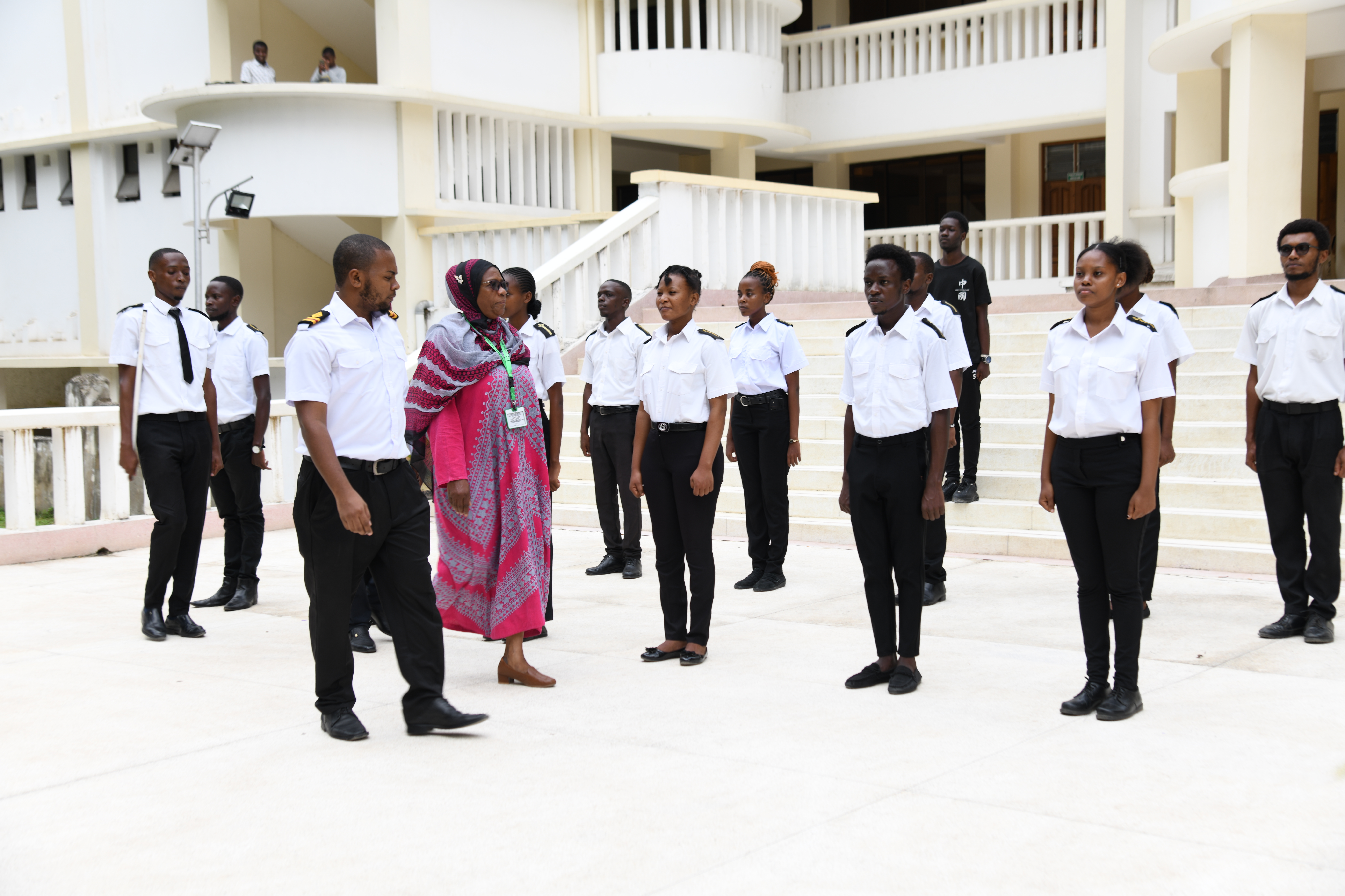 TUM receives office equipment from IMO